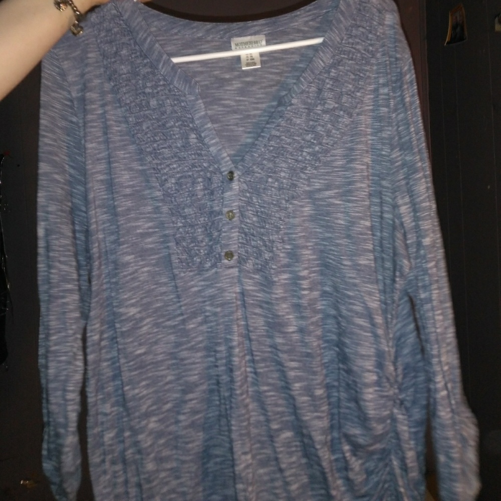 Shirt - Picture 2 of 3